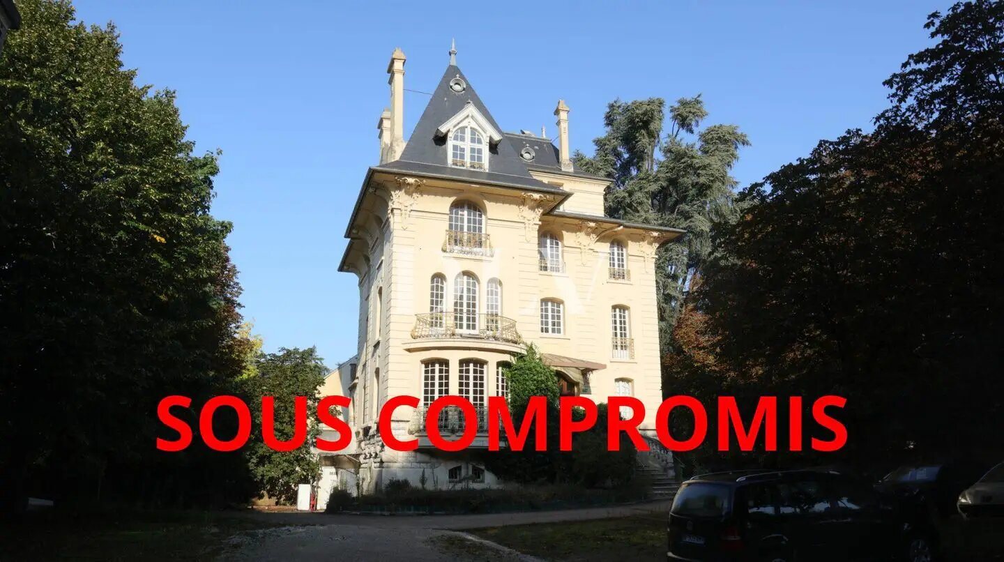 Maison à vendre, 2661m², Fontainebleau