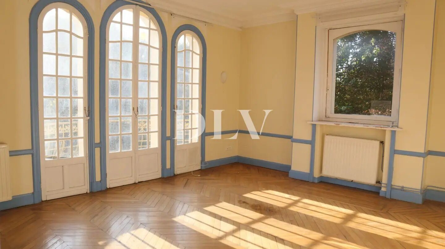 Maison à vendre, 2661m², Fontainebleau
