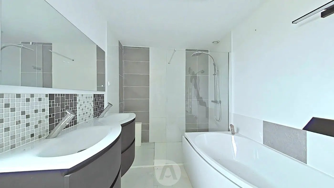 Maison à vendre, 175m², Saint-Hilaire-de-Chaléons
