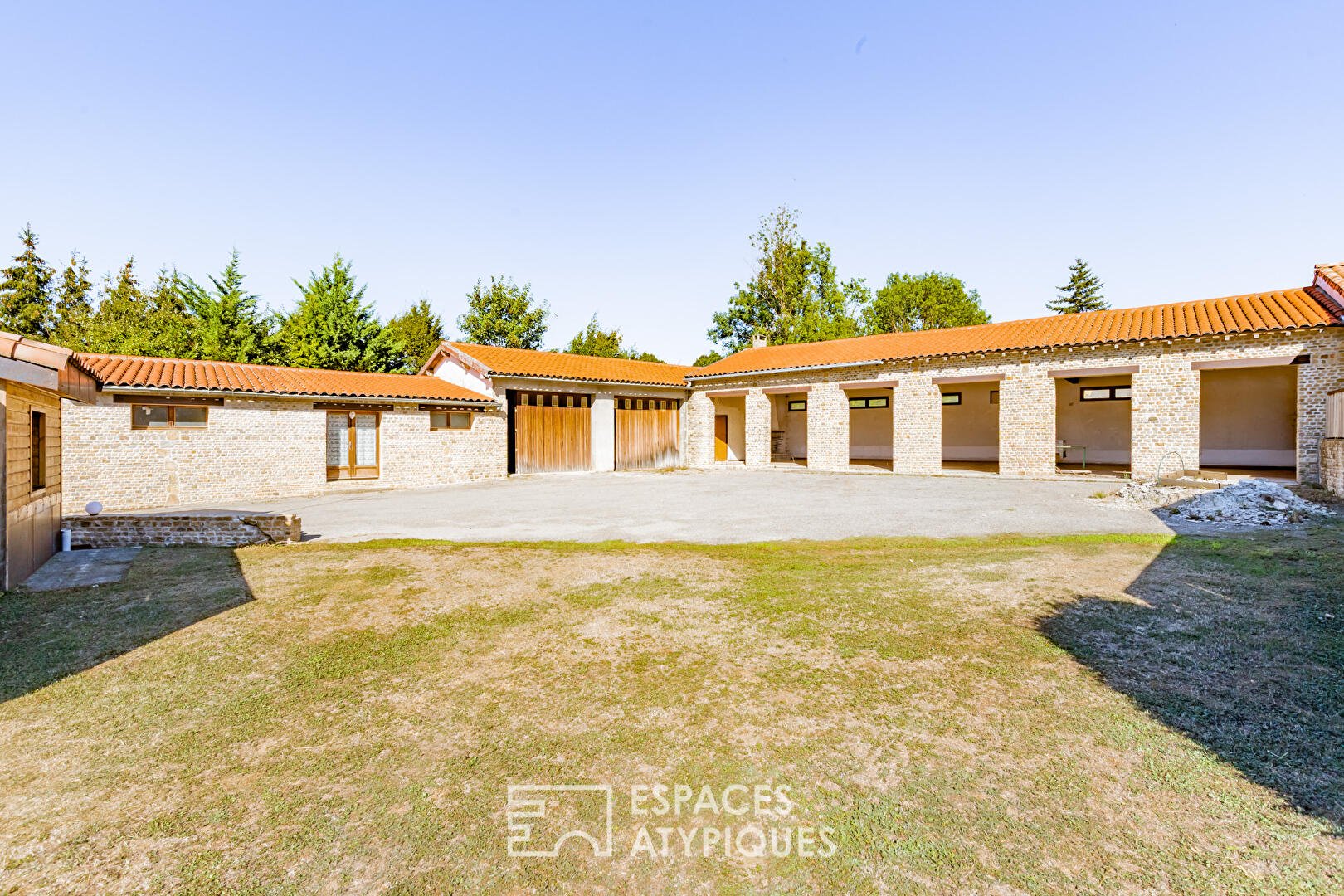 Maison à vendre, 800m², Espezel