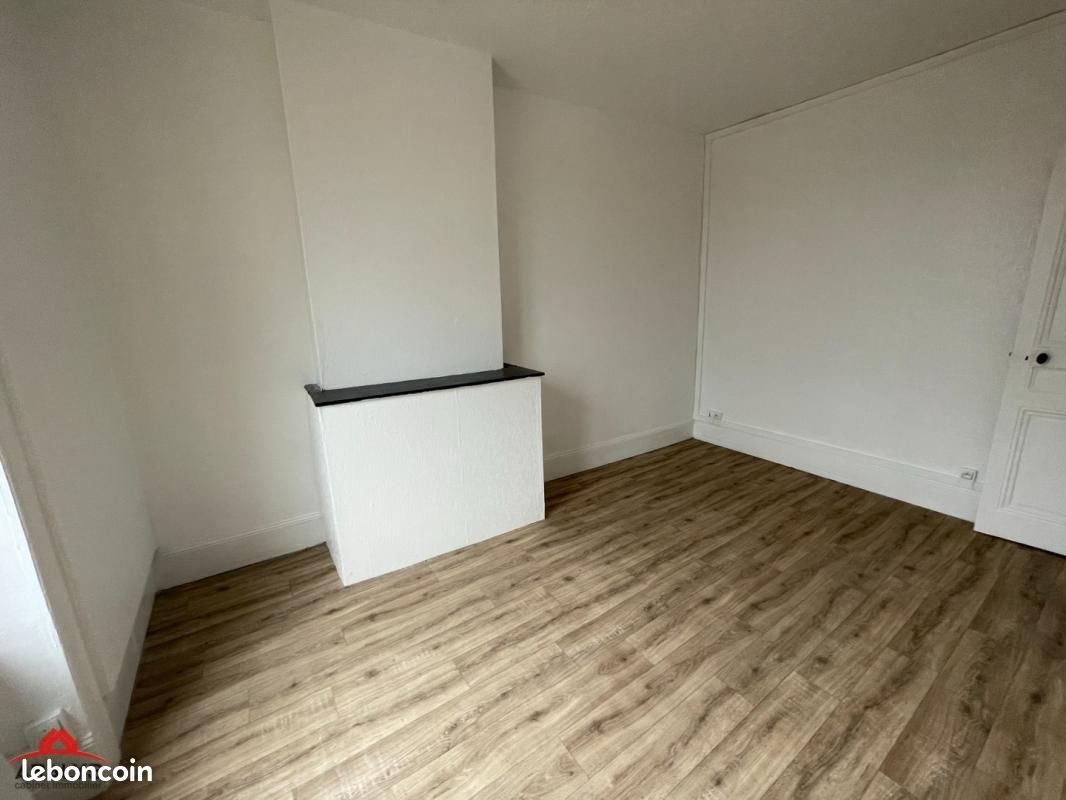 Appartement à louer, 43m², Cours-la-Ville