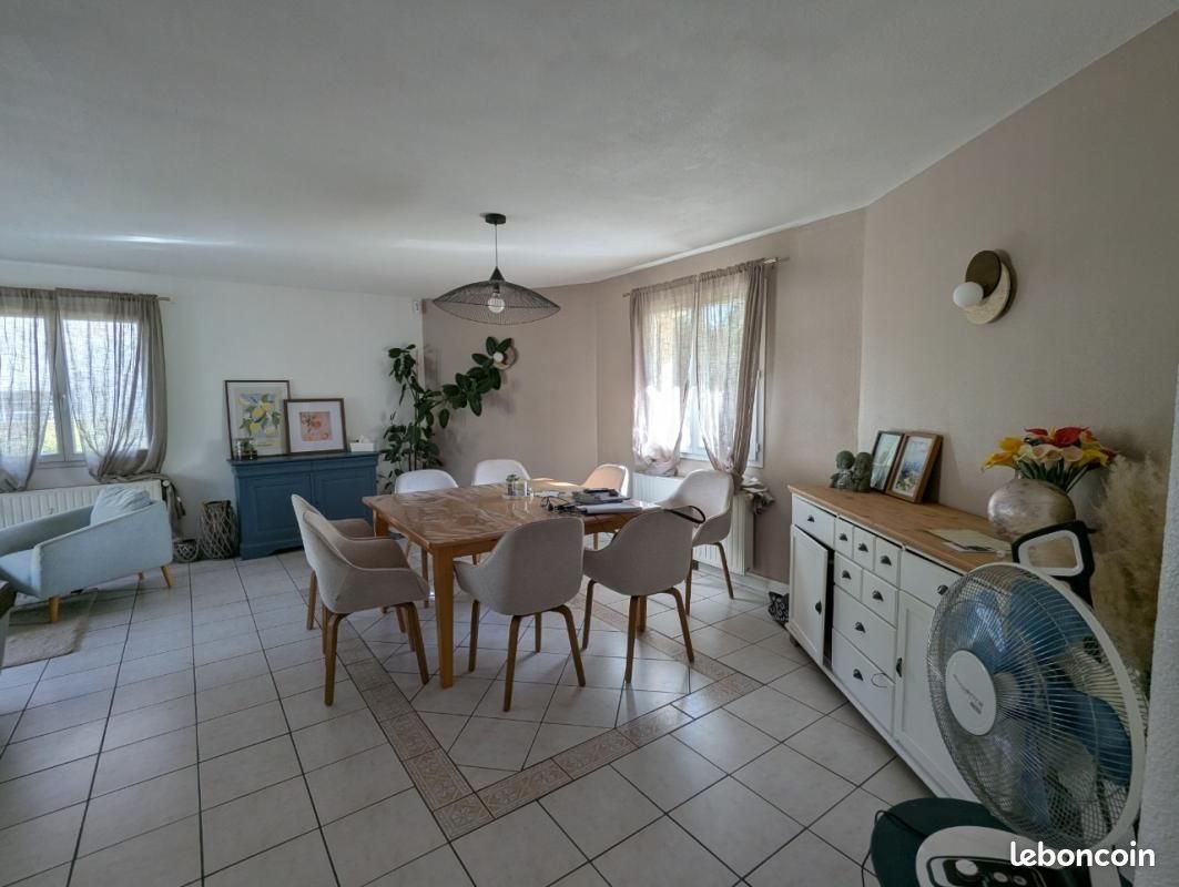 Maison à vendre, 150m², Saint-Léger-sur-Roanne