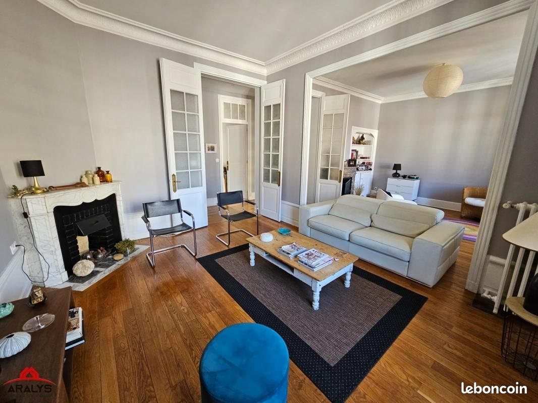 Appartement à louer, 128m², Roanne