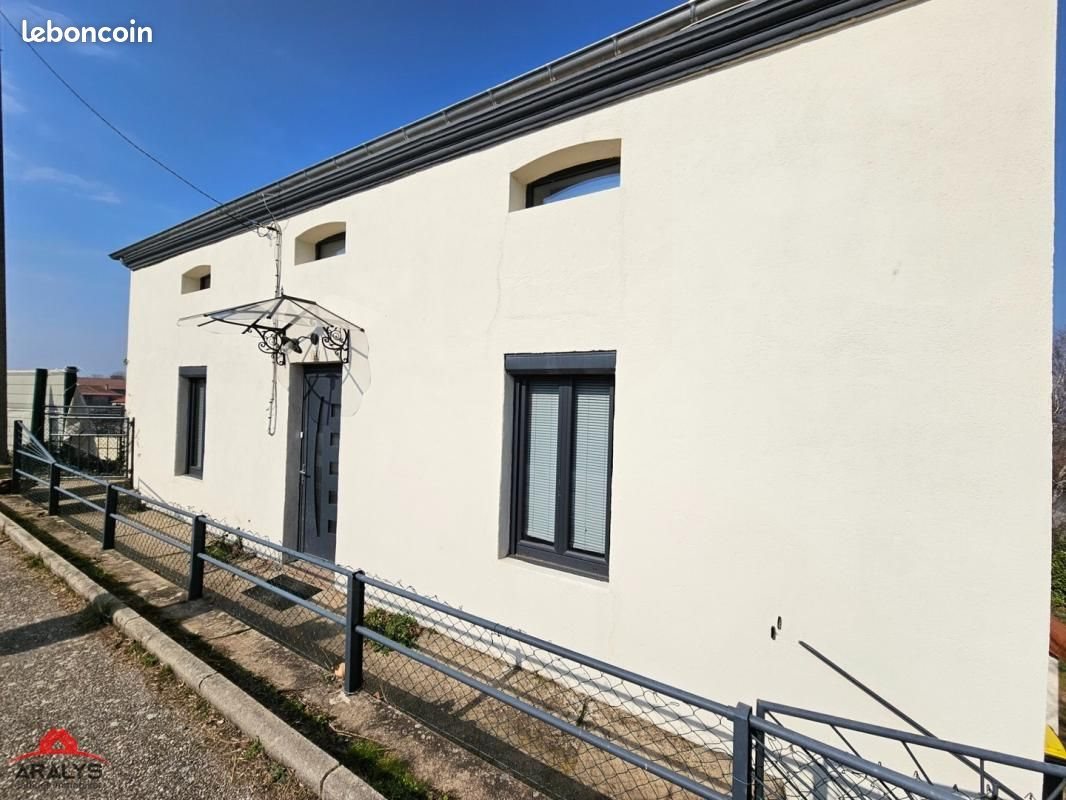 Maison à louer, 77m², Saint-Martin-d'Estréaux