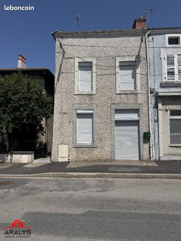 Maison à vendre, 105m², Saint-Martin-d'Estréaux