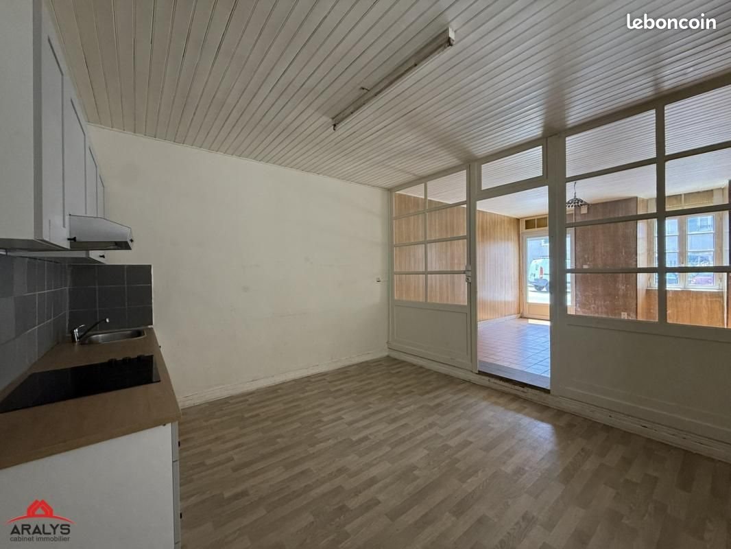 Maison à vendre, 105m², Saint-Martin-d'Estréaux