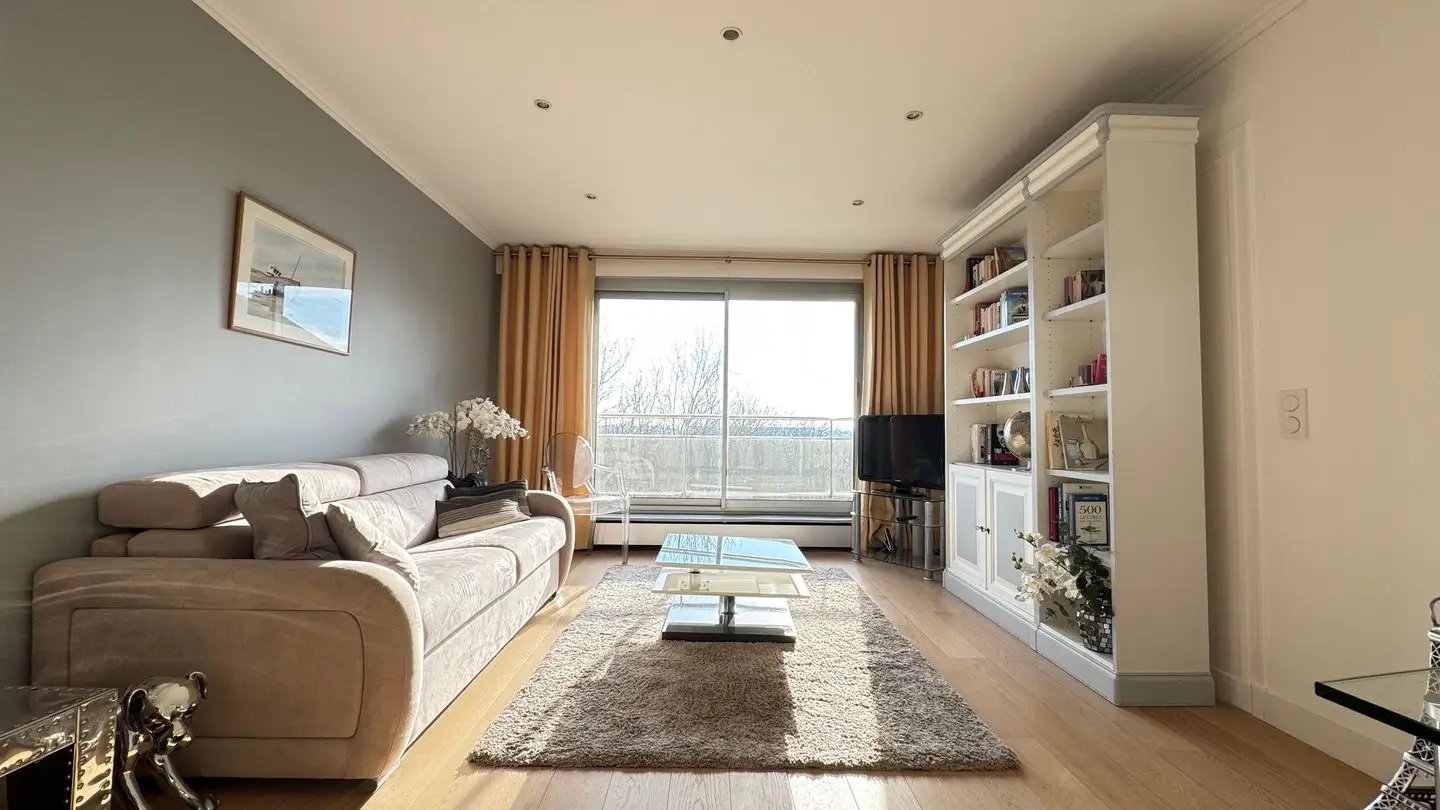 Appartement à louer, 74m², Courbevoie