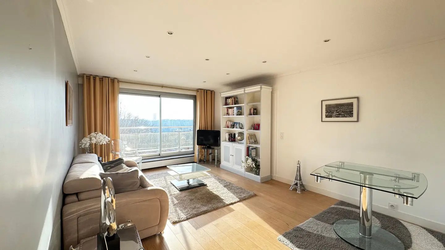 Appartement à louer, 74m², Courbevoie