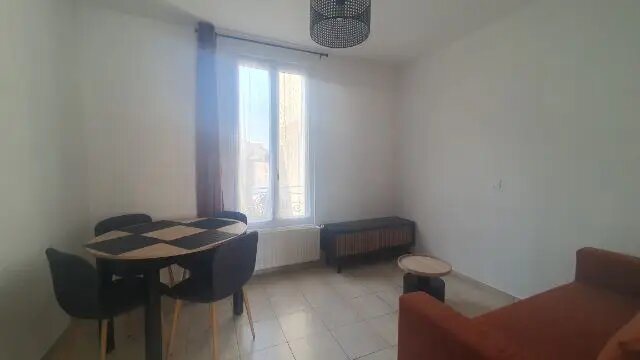 Appartement à louer, 26m², Colombes