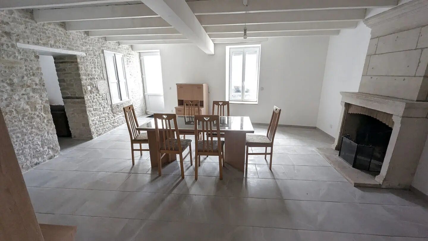 Maison à vendre, 165m², Saint-Hilaire-la-Palud