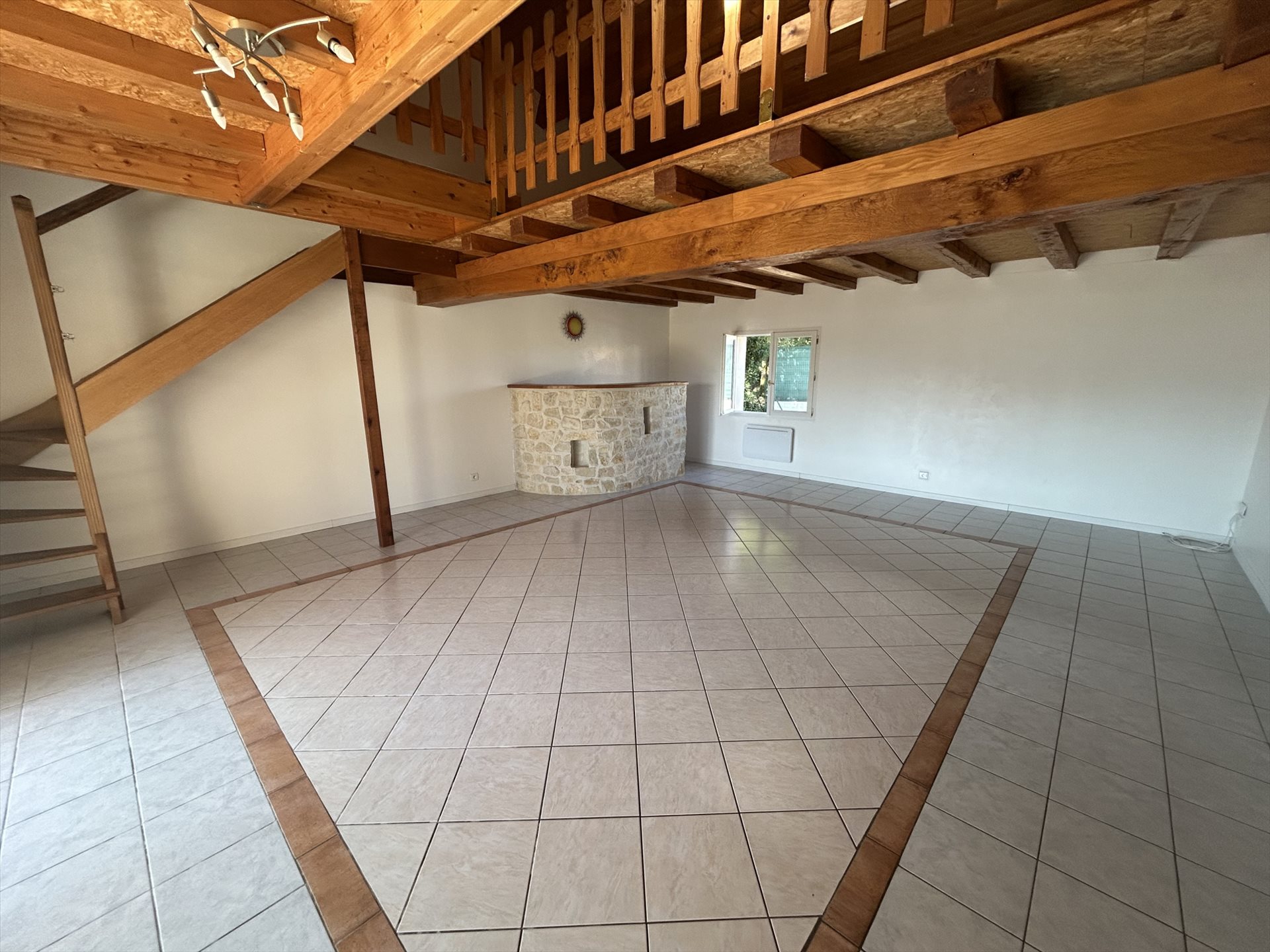 Maison à vendre, 130m², Chasseneuil-sur-Bonnieure