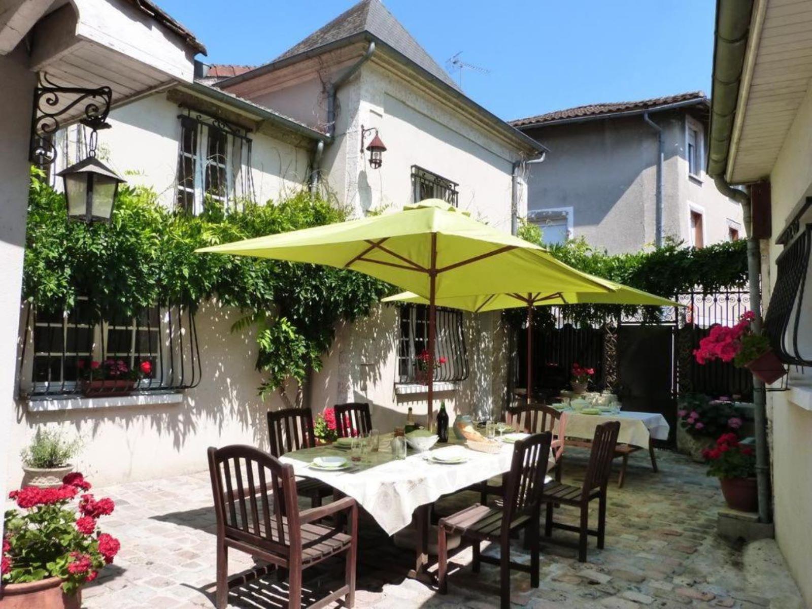 Maison à vendre, 244m², Chabanais