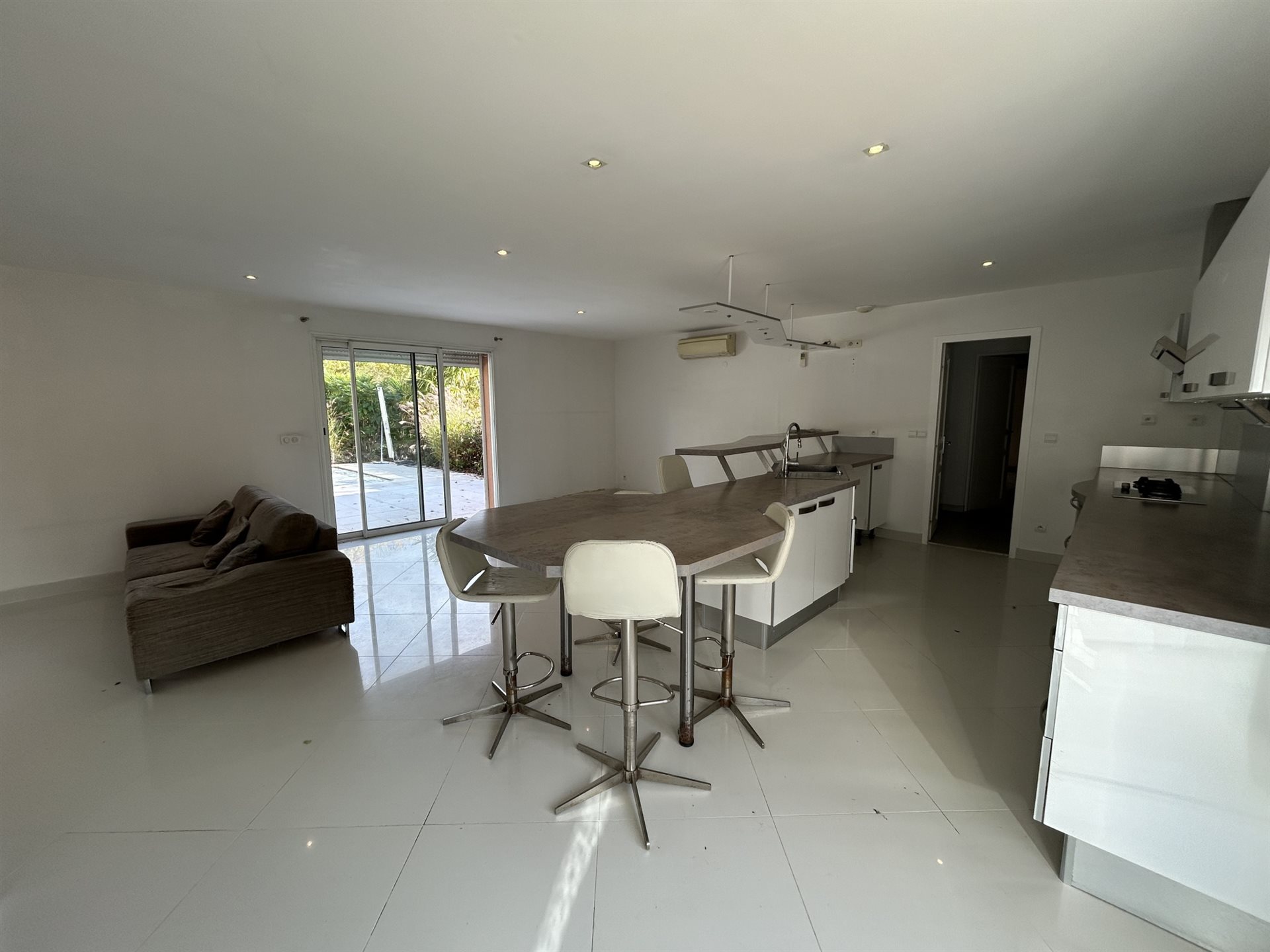 Maison à vendre, 170m², Exideuil-sur-Vienne