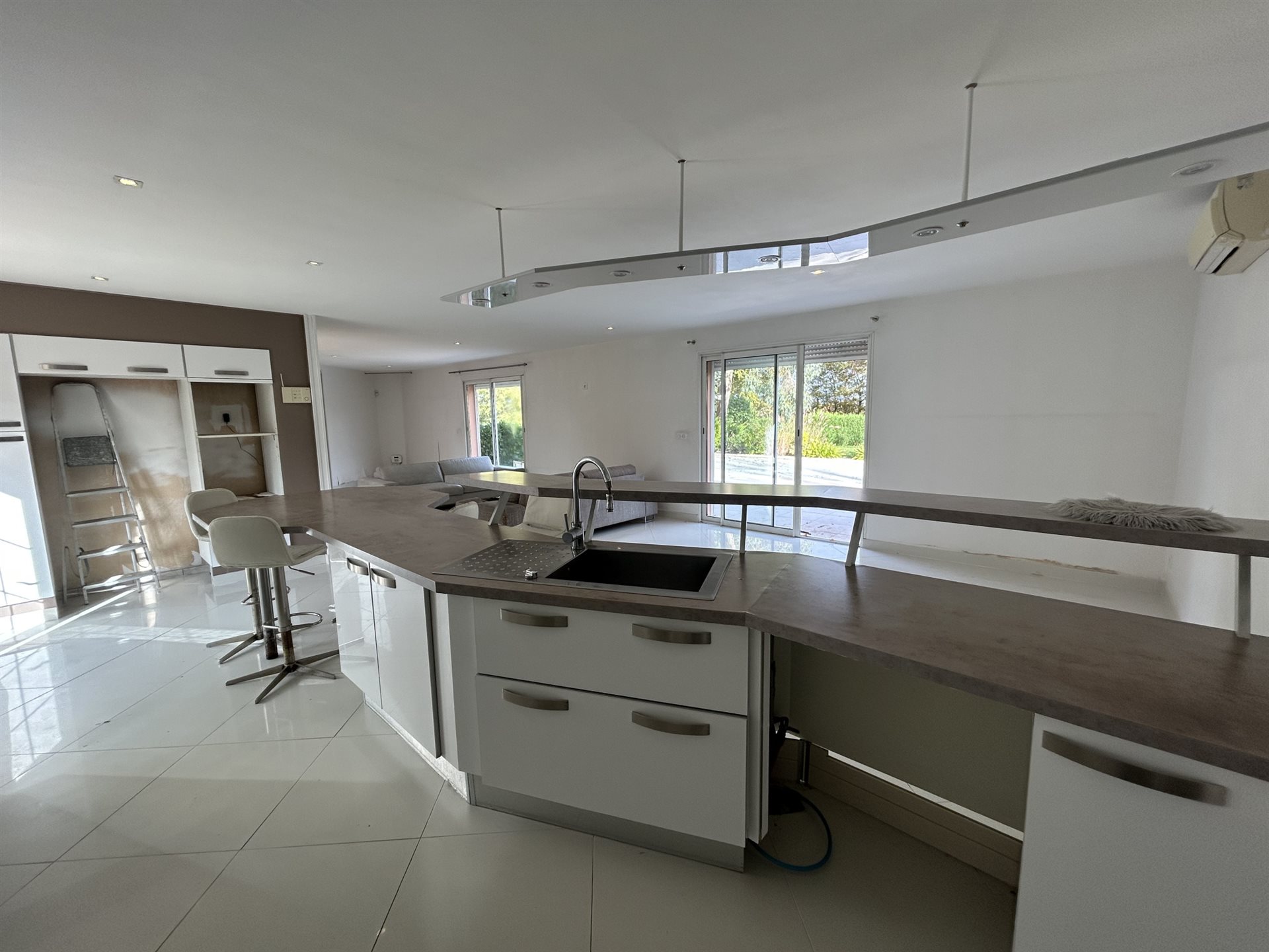 Maison à vendre, 170m², Exideuil-sur-Vienne