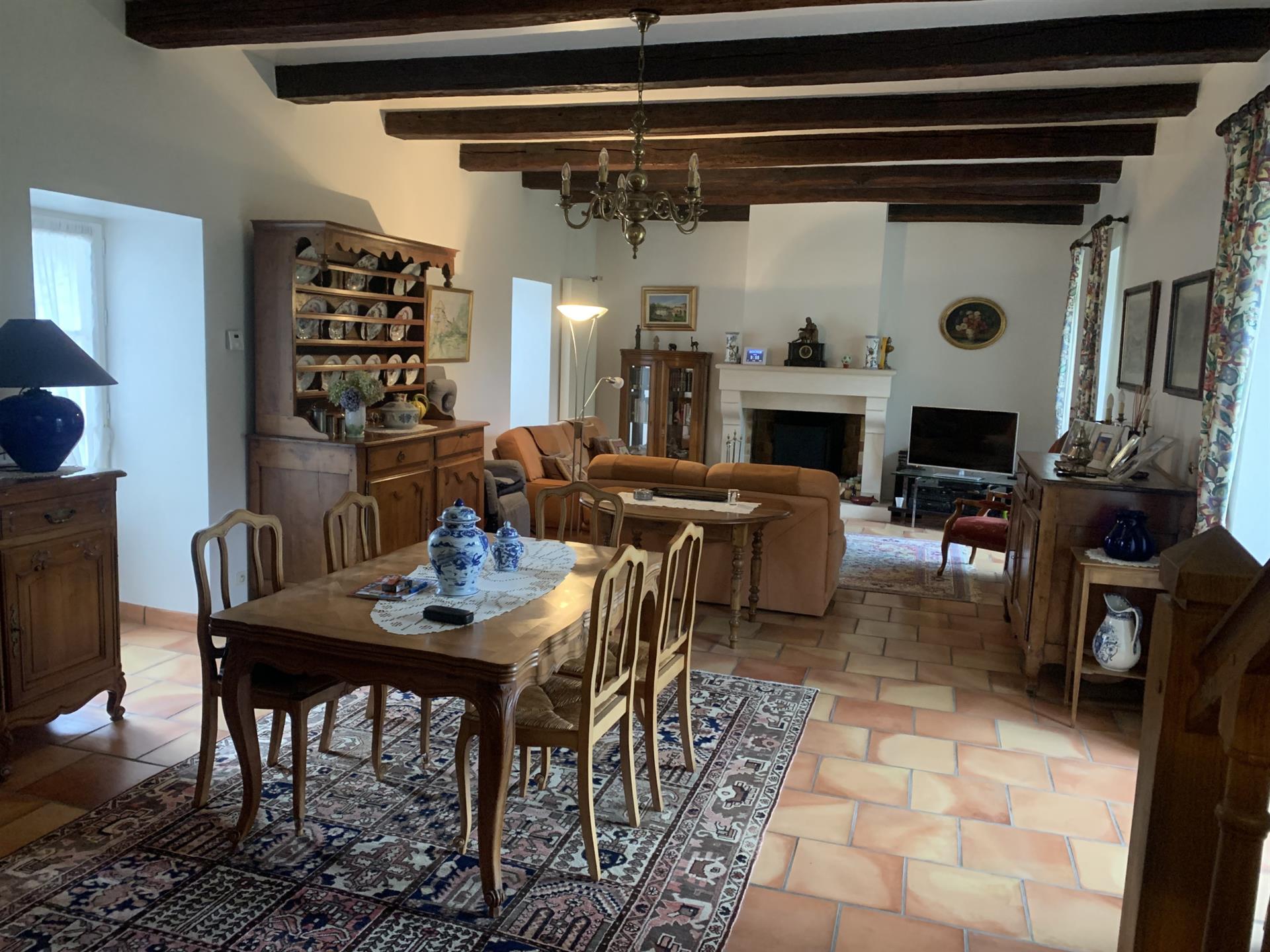 Maison à vendre, 173m², Cherves-Châtelars