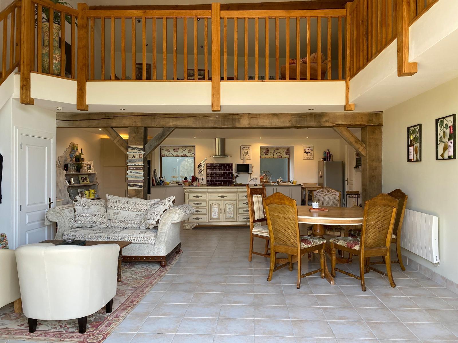 Maison à vendre, 204m², Cherves-Châtelars