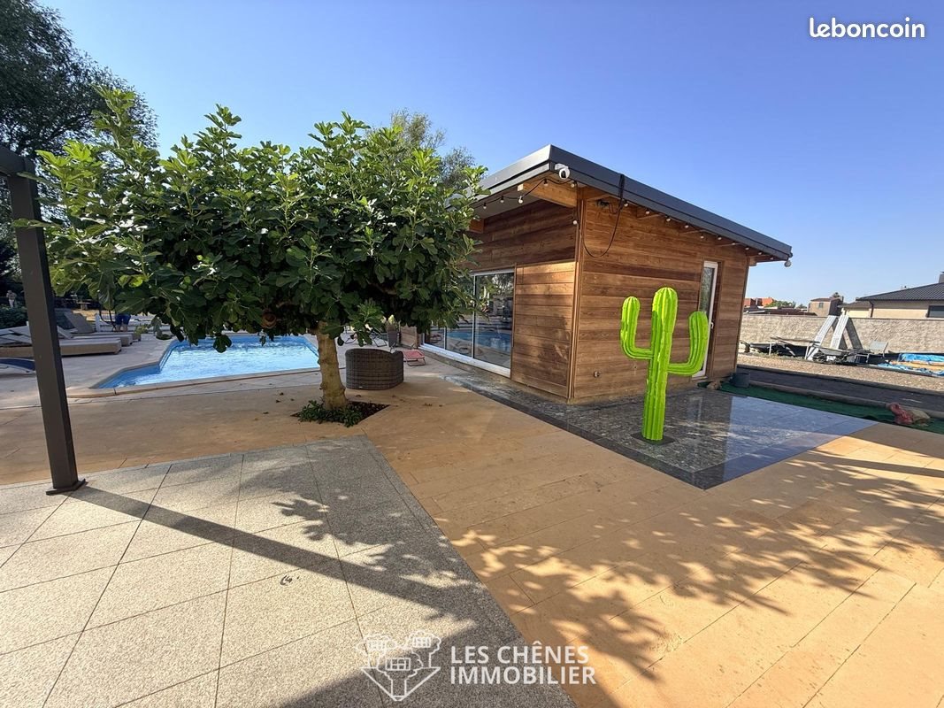 Maison à vendre, 213m², Sainte-Marie-aux-Chênes