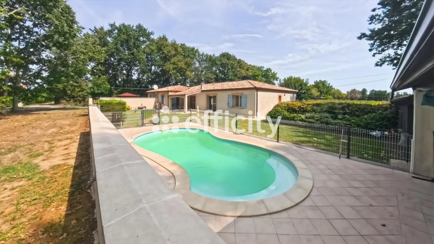 Maison à vendre, 142m², Sainte-Livrade-sur-Lot