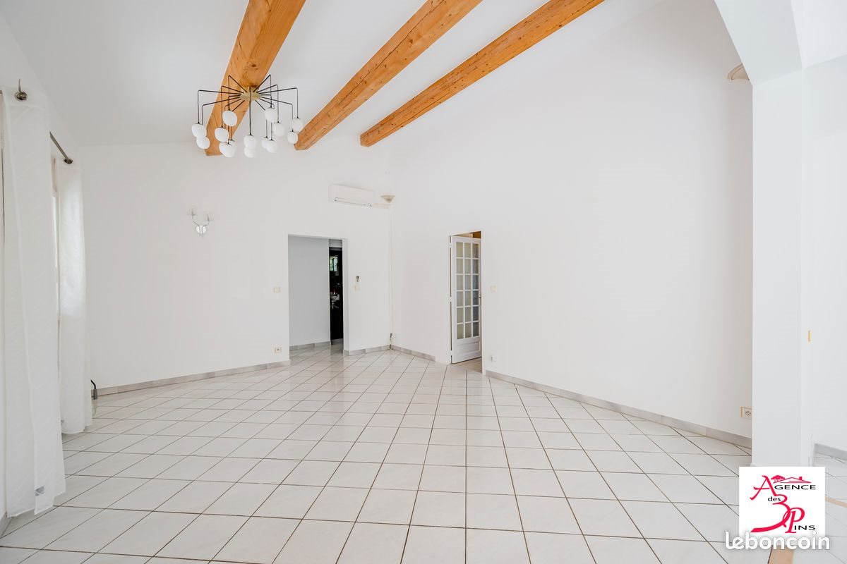 Maison à vendre, 158m², Pierrefeu-du-Var