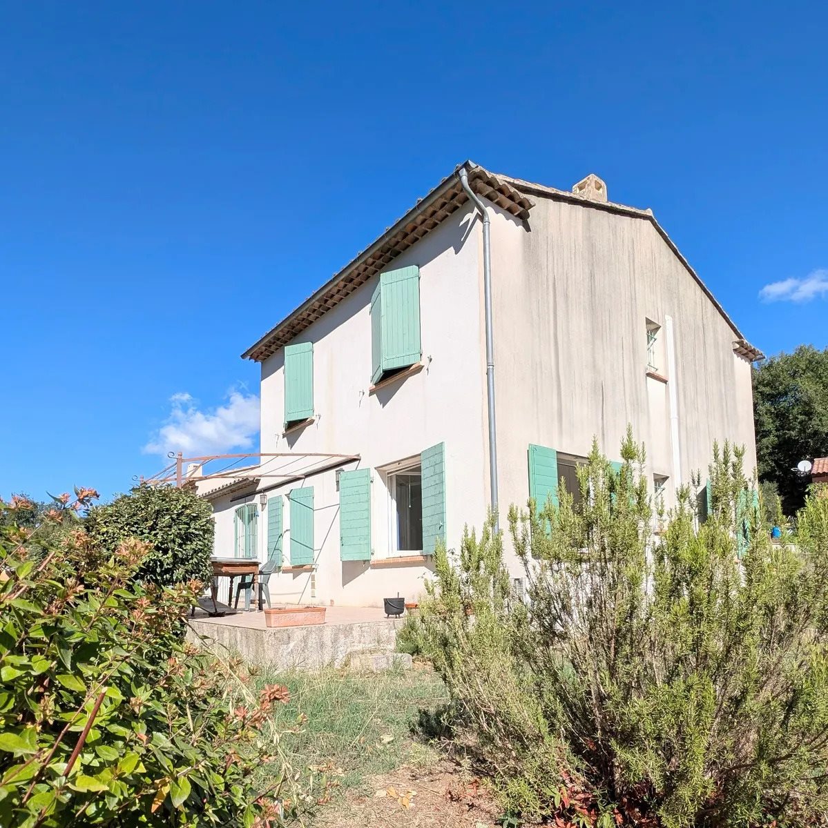 Maison à louer, 132m², Collobrières