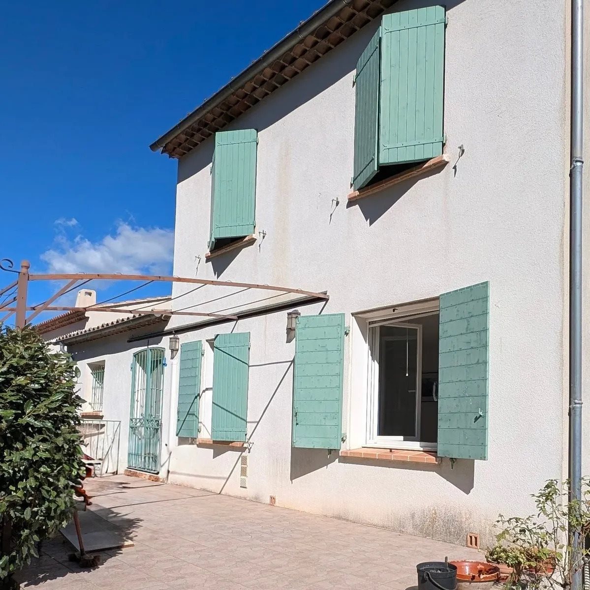 Maison à louer, 132m², Collobrières