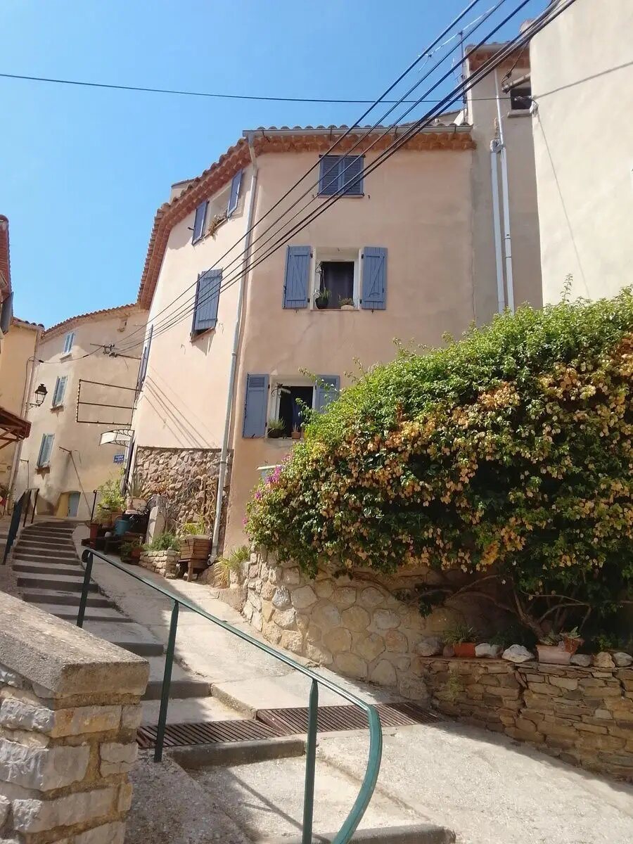 Maison à louer, 85m², Pierrefeu-du-Var