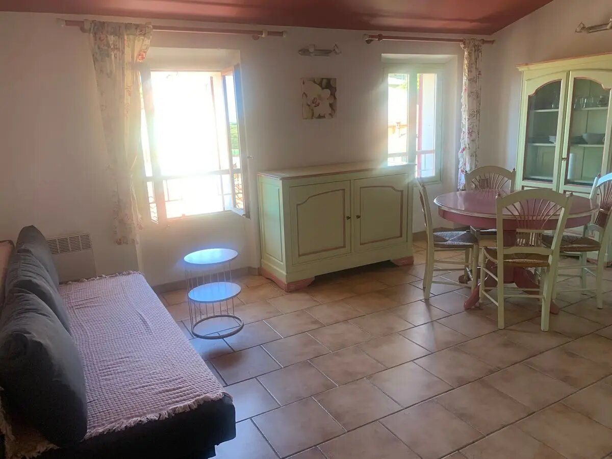Appartement à louer, 30m², Pierrefeu-du-Var
