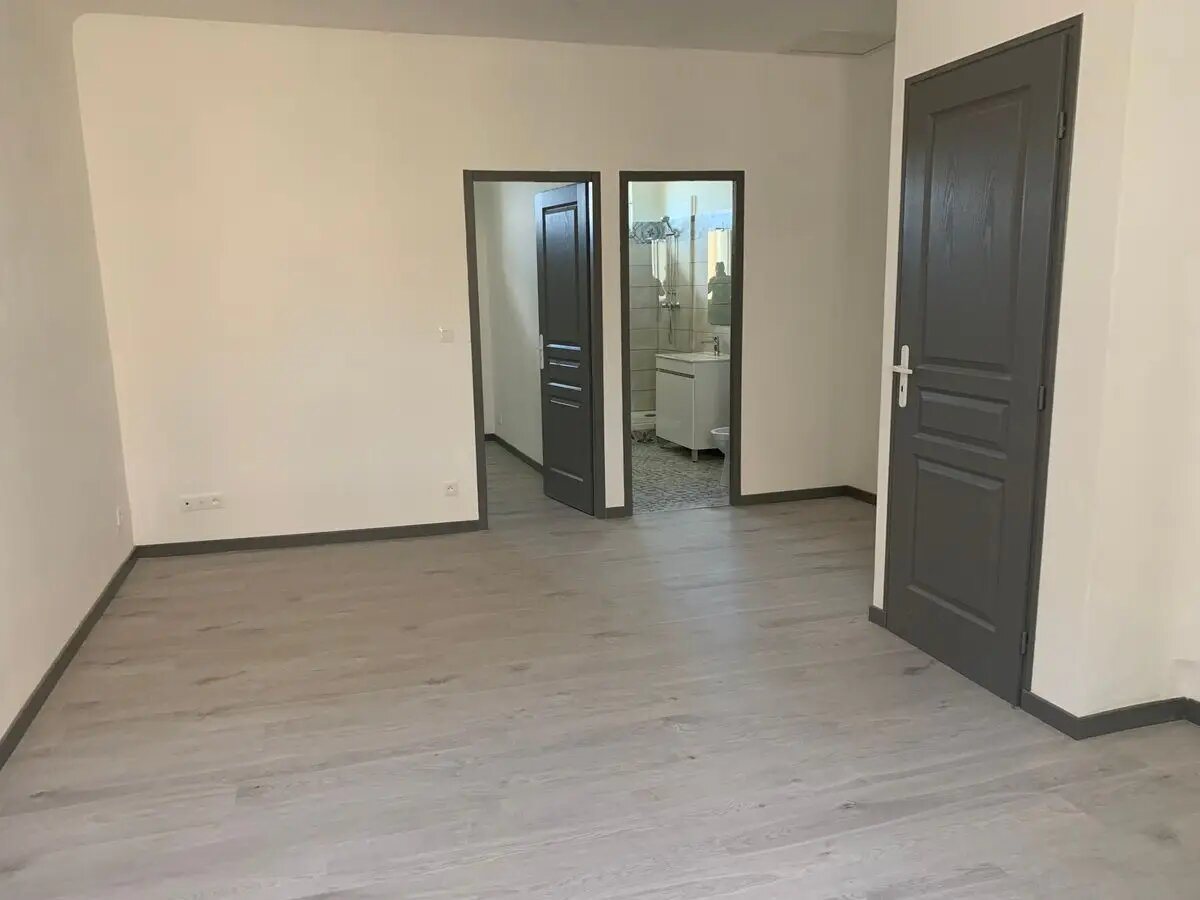 Appartement à louer, 34m², Pierrefeu-du-Var