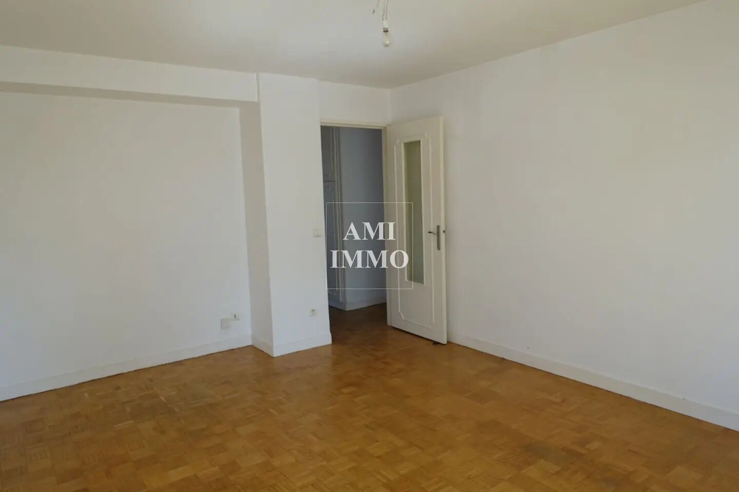 Appartement à louer, 70m², Châtillon