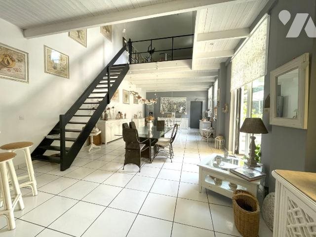 Maison à vendre, 378m², Lille