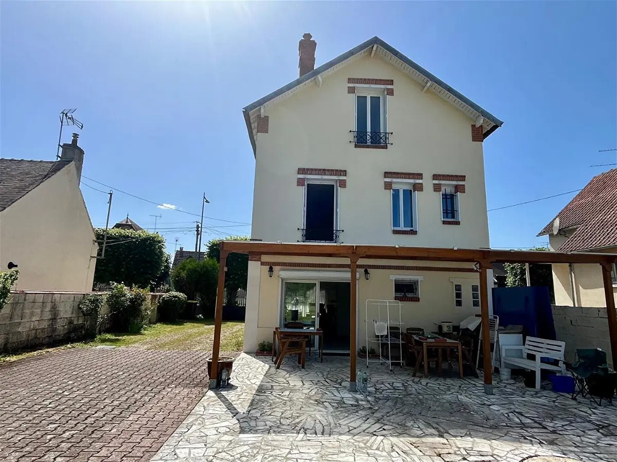 Maison à vendre, 134m², Amilly