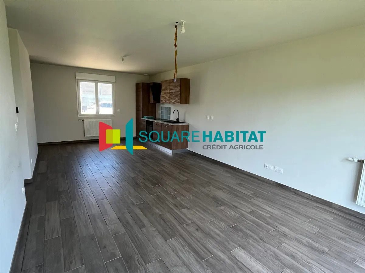 Maison à louer, 77m², Corquilleroy