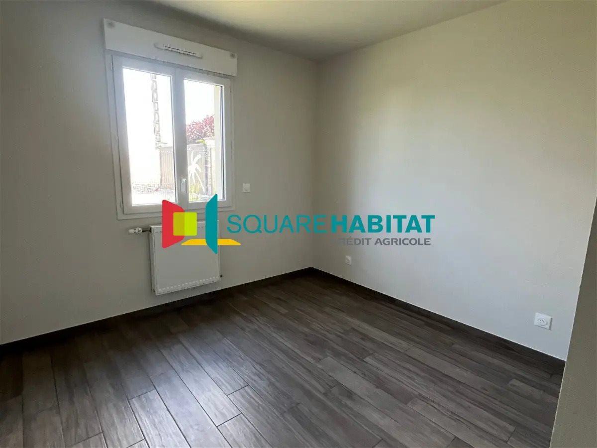Maison à louer, 77m², Corquilleroy