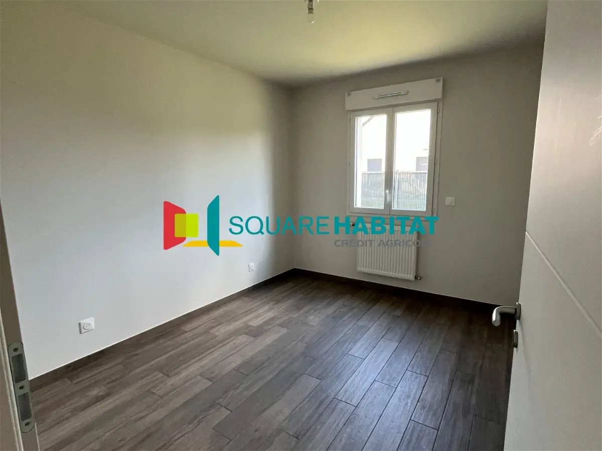 Maison à louer, 77m², Corquilleroy