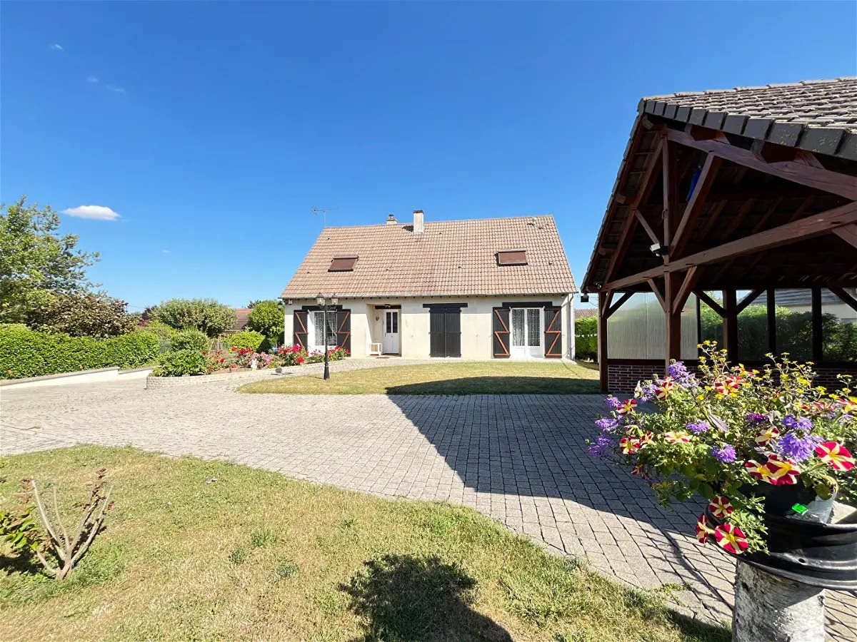 Maison à vendre, 196m², Briarres-sur-Essonne