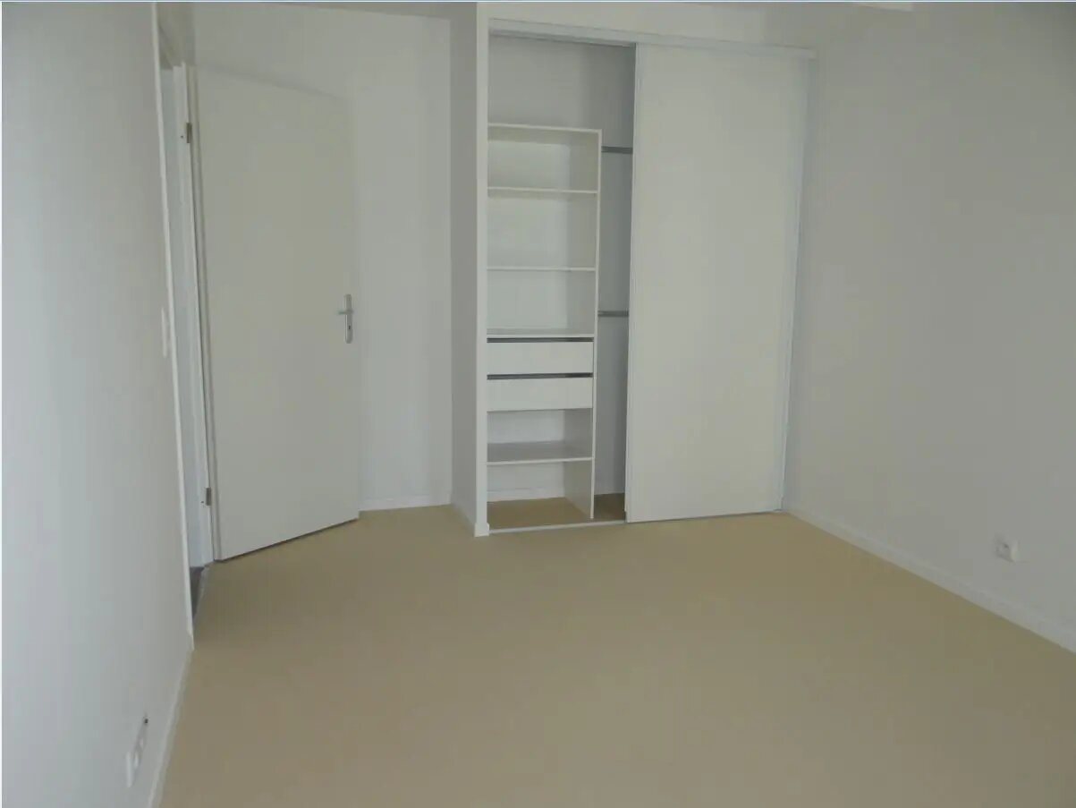 Appartement à louer, 69m², Massy