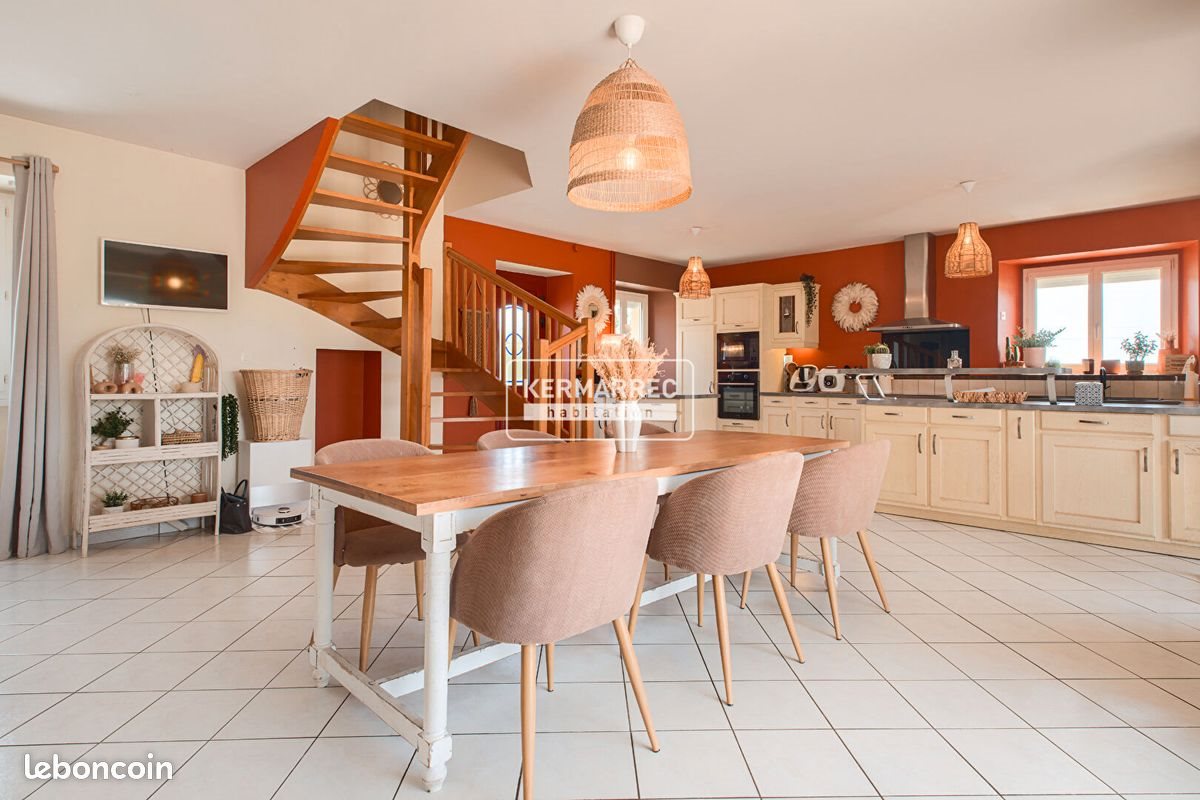 Maison à vendre, 195m², Argentré-du-Plessis