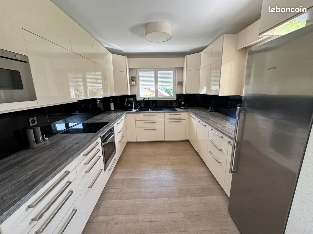 Maison à vendre, 150m², Pers-Jussy