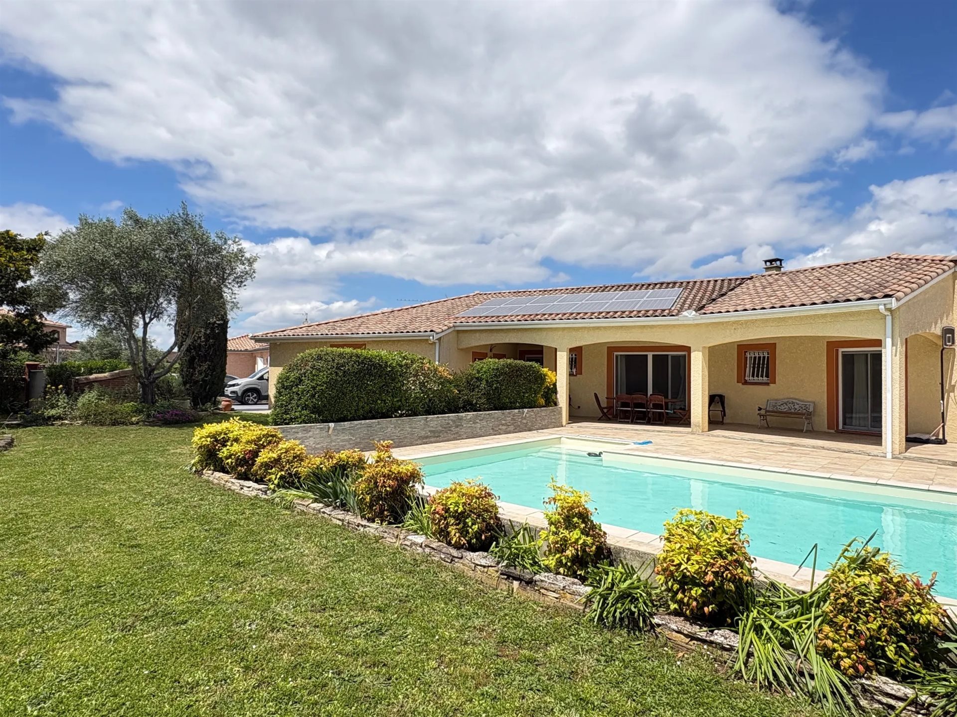 Maison à vendre, 130m², Frouzins