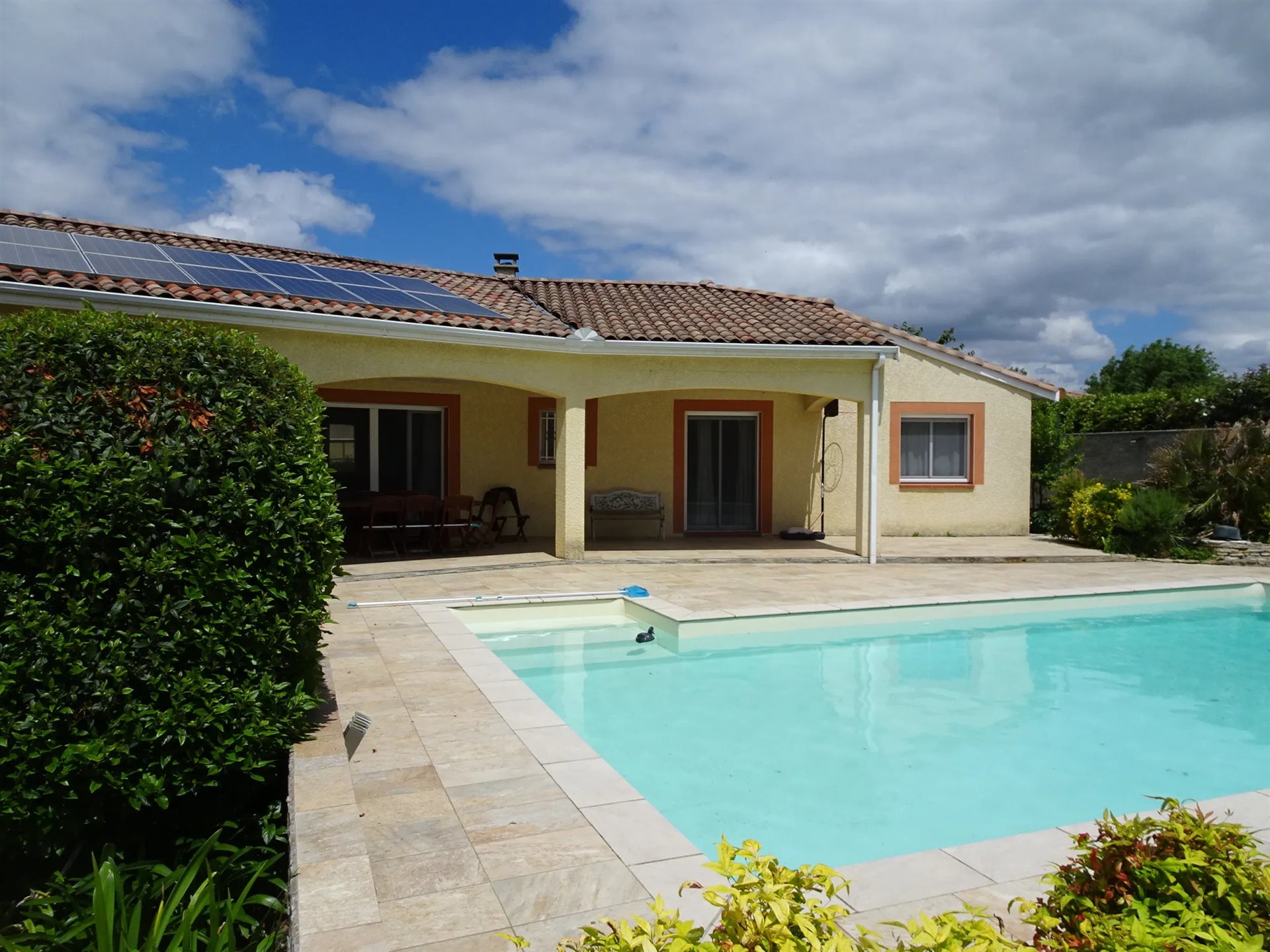 Maison à vendre, 130m², Frouzins