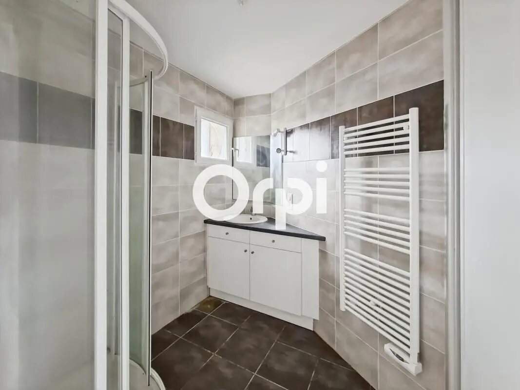 Appartement à louer, 44m², Larajasse