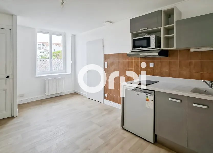 Appartement à louer, 30m², Saint-Martin-en-Haut