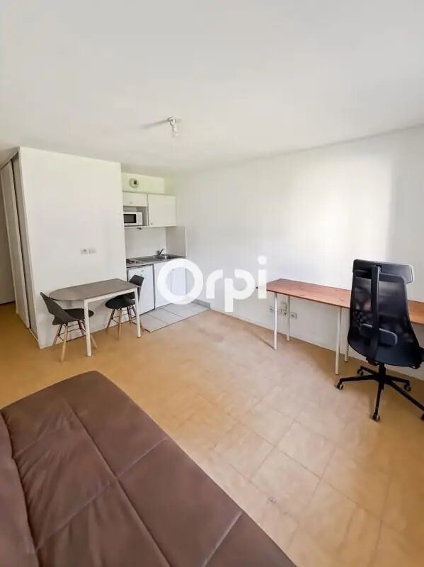 Appartement à louer, 20m², Saint-Genis-Laval