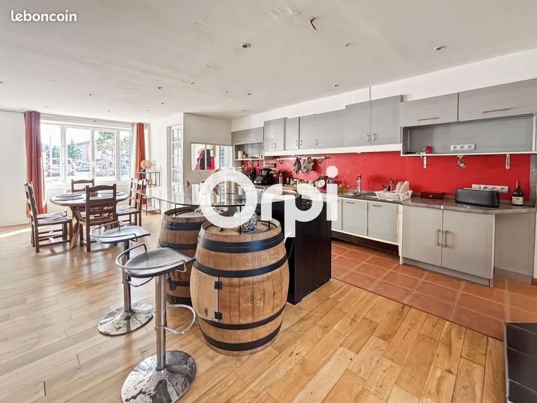 Maison à louer, 150m², Saint-Laurent-de-Chamousset