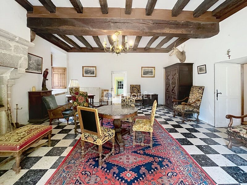Maison à vendre, 337m², Secondigny