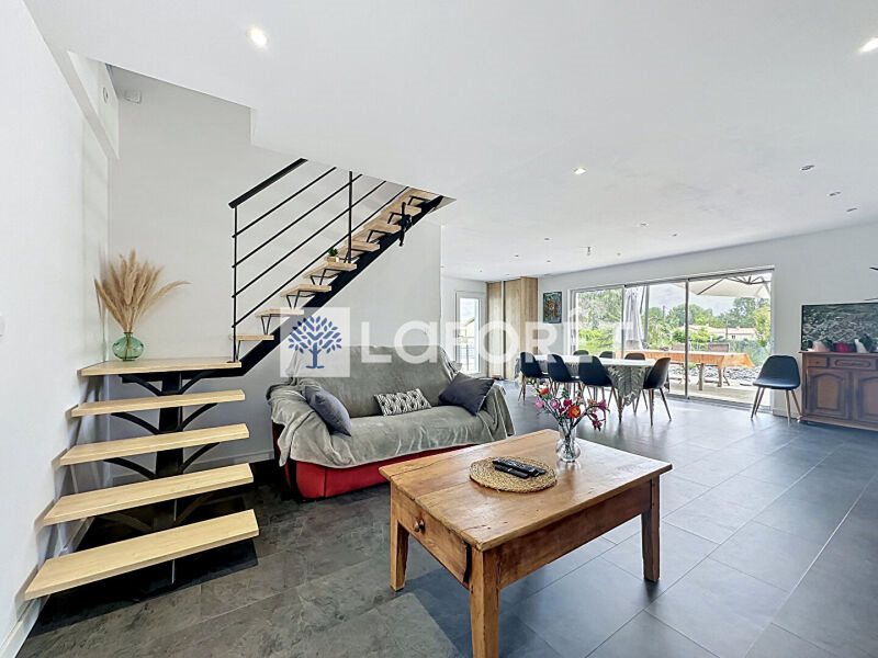 Maison à vendre, 134m², Secondigny