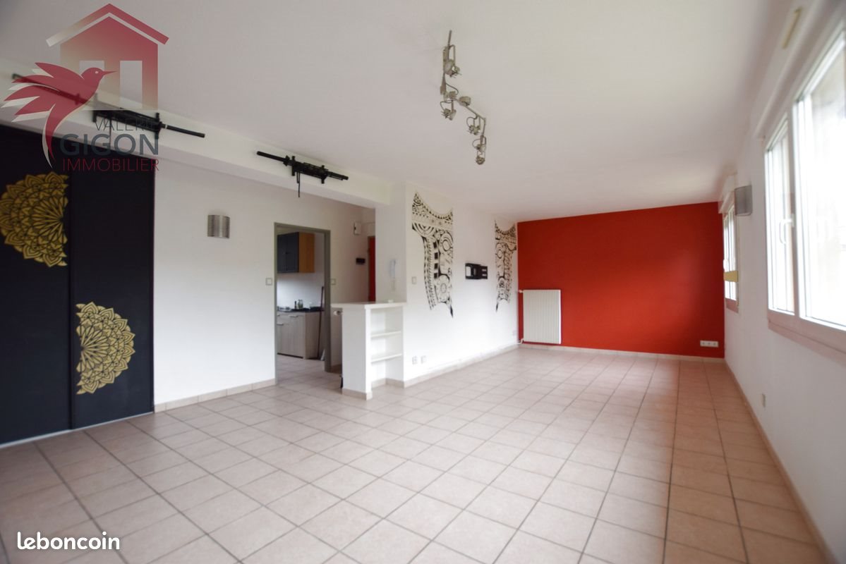 Appartement à vendre, 71m², Pont-de-Roide