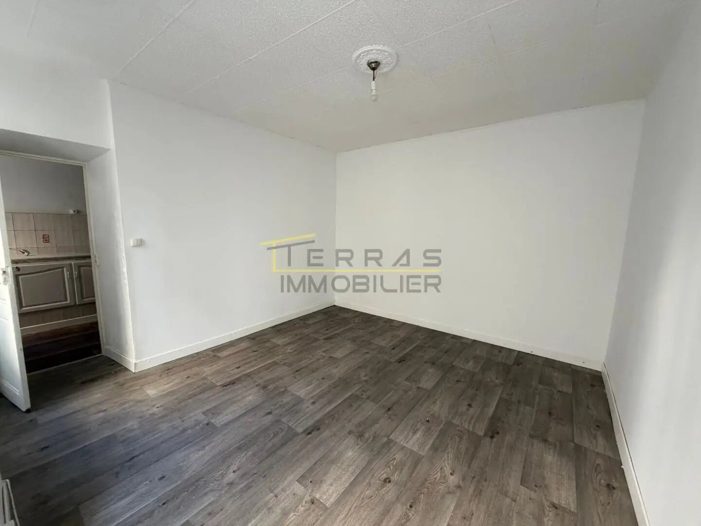 Maison à vendre, 76m², Valréas