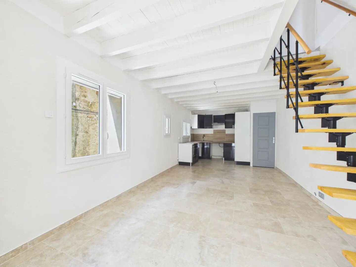 Maison à louer, 61m², Valréas