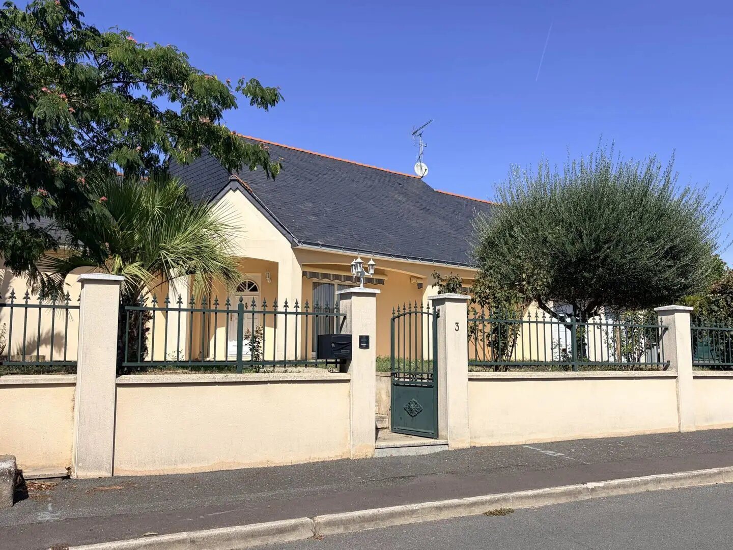 Maison à vendre, 189m², Distré